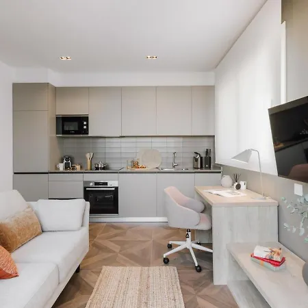 Casa Plaza Apartment Barcelona